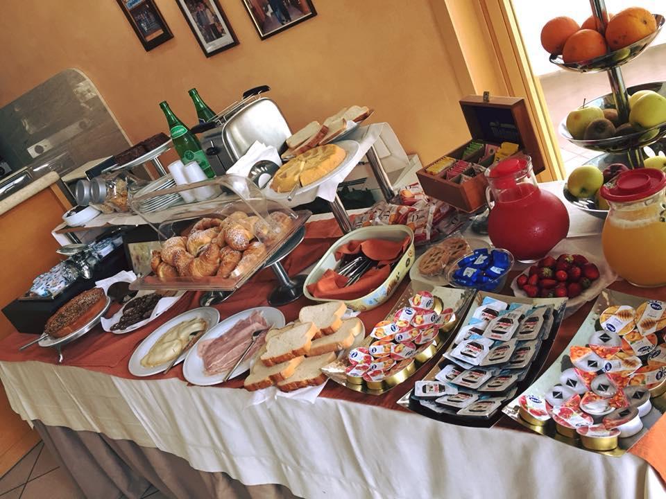 Agriturismo Terre Delle Monache ポンテカニャーノ エクステリア 写真